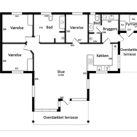 Large, Luxurious Summer House Close To The Water, Hotel